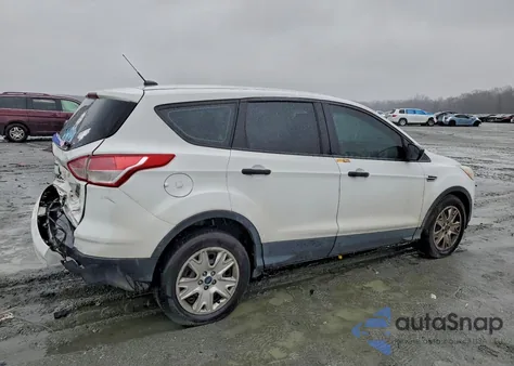 2015 Ford Escape S z USA, uszkodzony, nr VIN 1FMCU0F79FUC56236